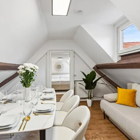 Starliving Premium Apartment