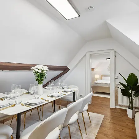 Starliving Premium Apartment